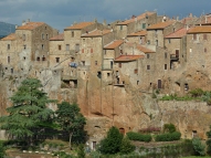 Pitigliano - miasto na skale (Toskania)